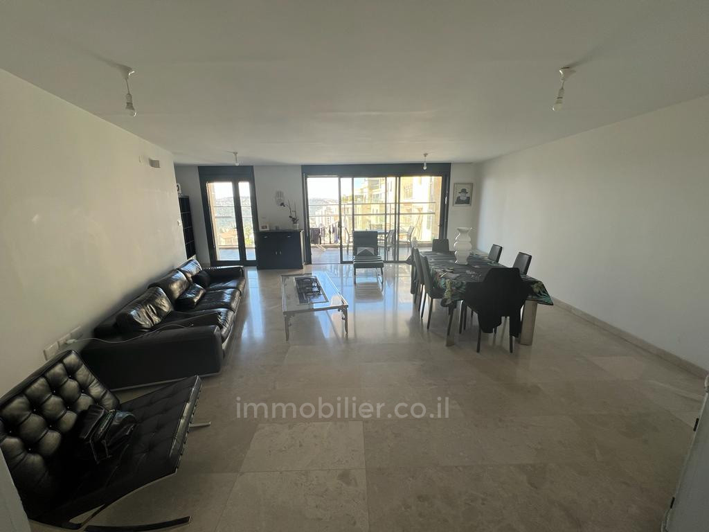 Apartamento 5 cômodos  Jerusalém Beit Vagan 424-IBL-300