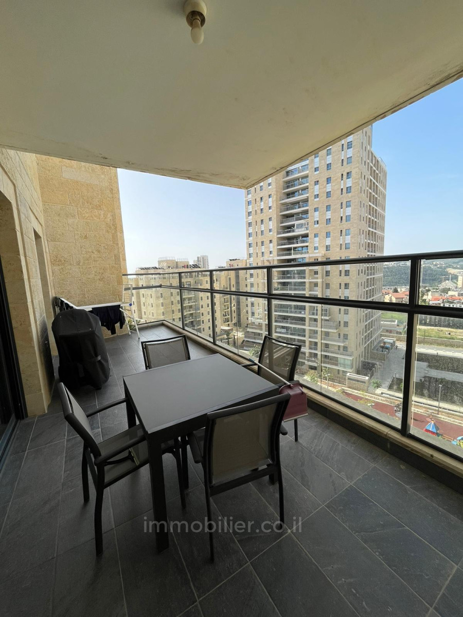 Apartamento 5 cômodos  Jerusalém Beit Vagan 424-IBL-300