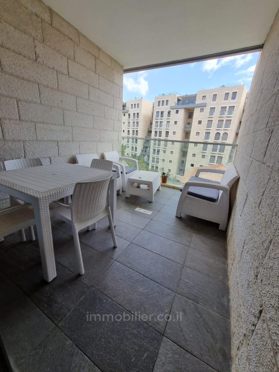 Apartamento 4 cômodos  Jerusalém Centro da cidade 424-IBL-309