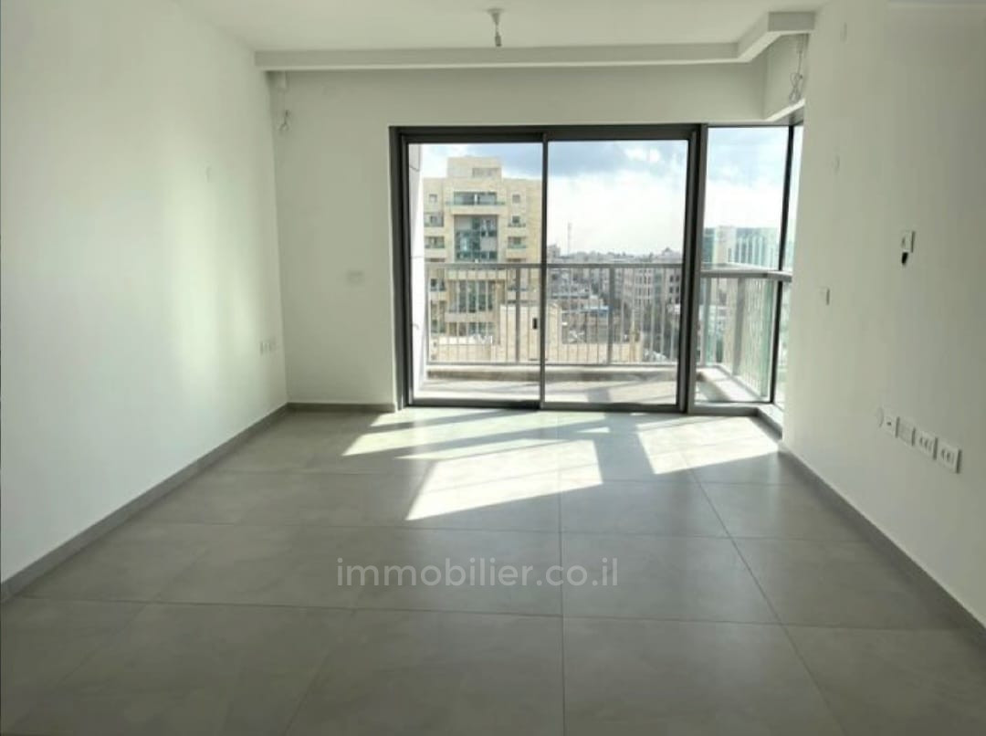 Apartamento 2 cômodos  Jerusalém Centro da cidade 424-IBL-312