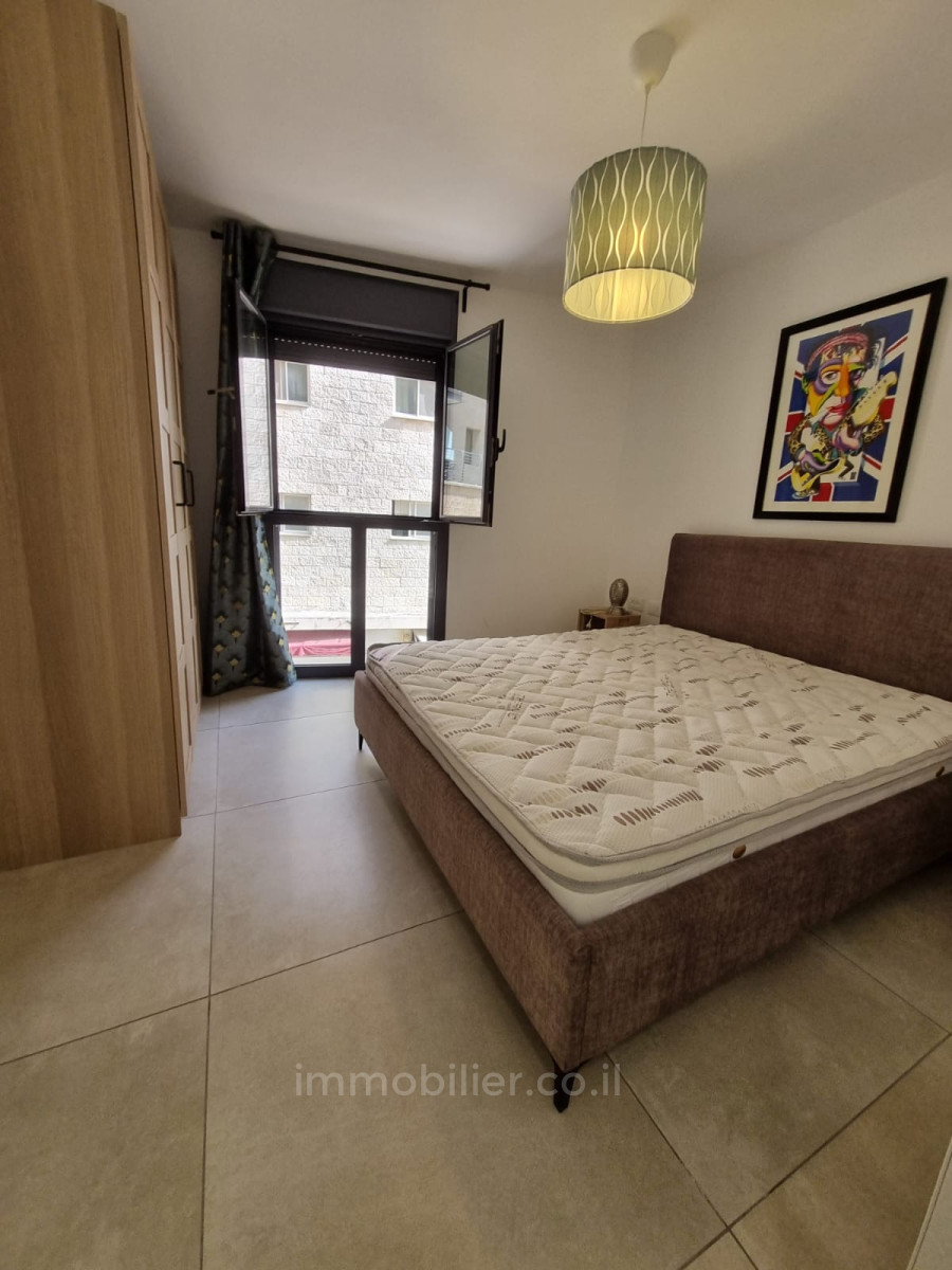 Apartamento 2 cômodos Jerusalém Centro da cidade 424-IBL-314