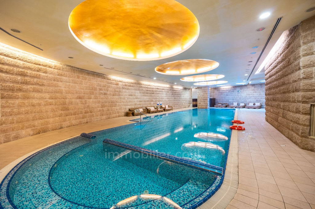 Apartamento 3 cômodos Jerusalém Centro da cidade 424-IBL-373