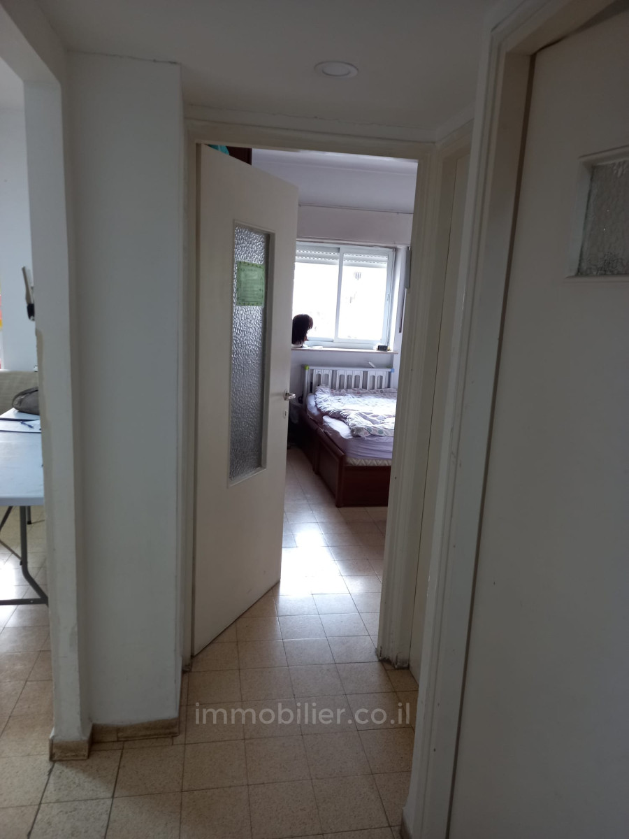 Apartamento 3 cômodos  Jerusalém Beit Vagan 427-IBL-581