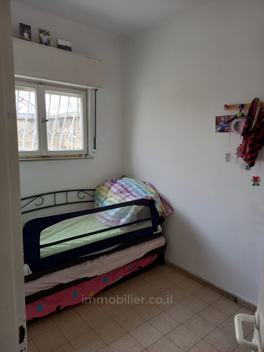 Apartamento 3 cômodos  Jerusalém Beit Vagan 427-IBL-581