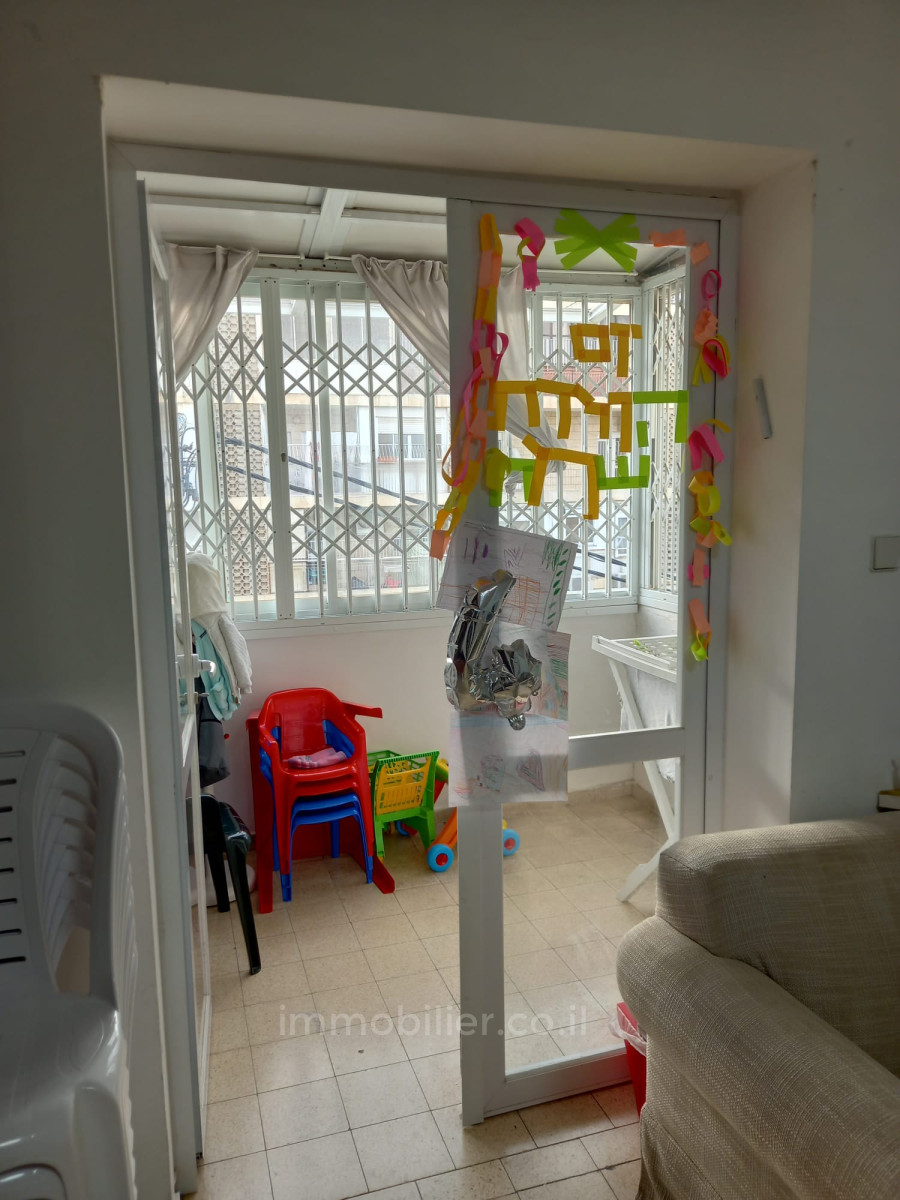 Apartamento 3 cômodos  Jerusalém Beit Vagan 427-IBL-581