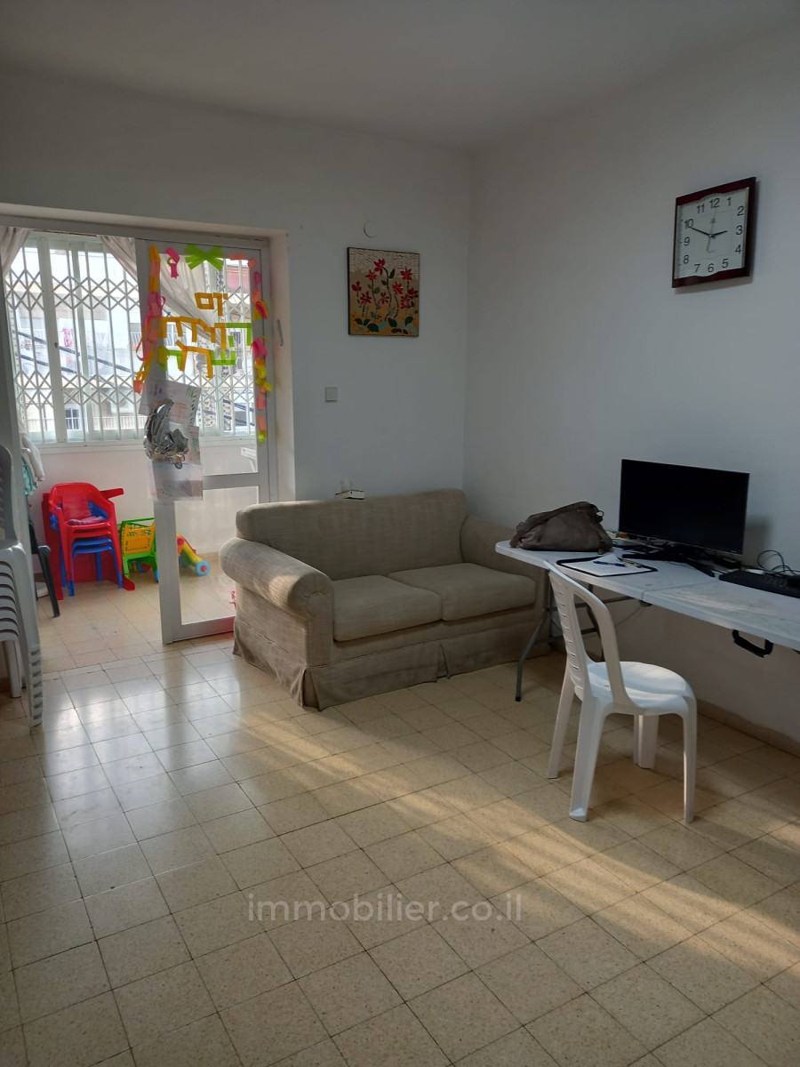 Apartamento 3 cômodos  Jerusalém Beit Vagan 427-IBL-581