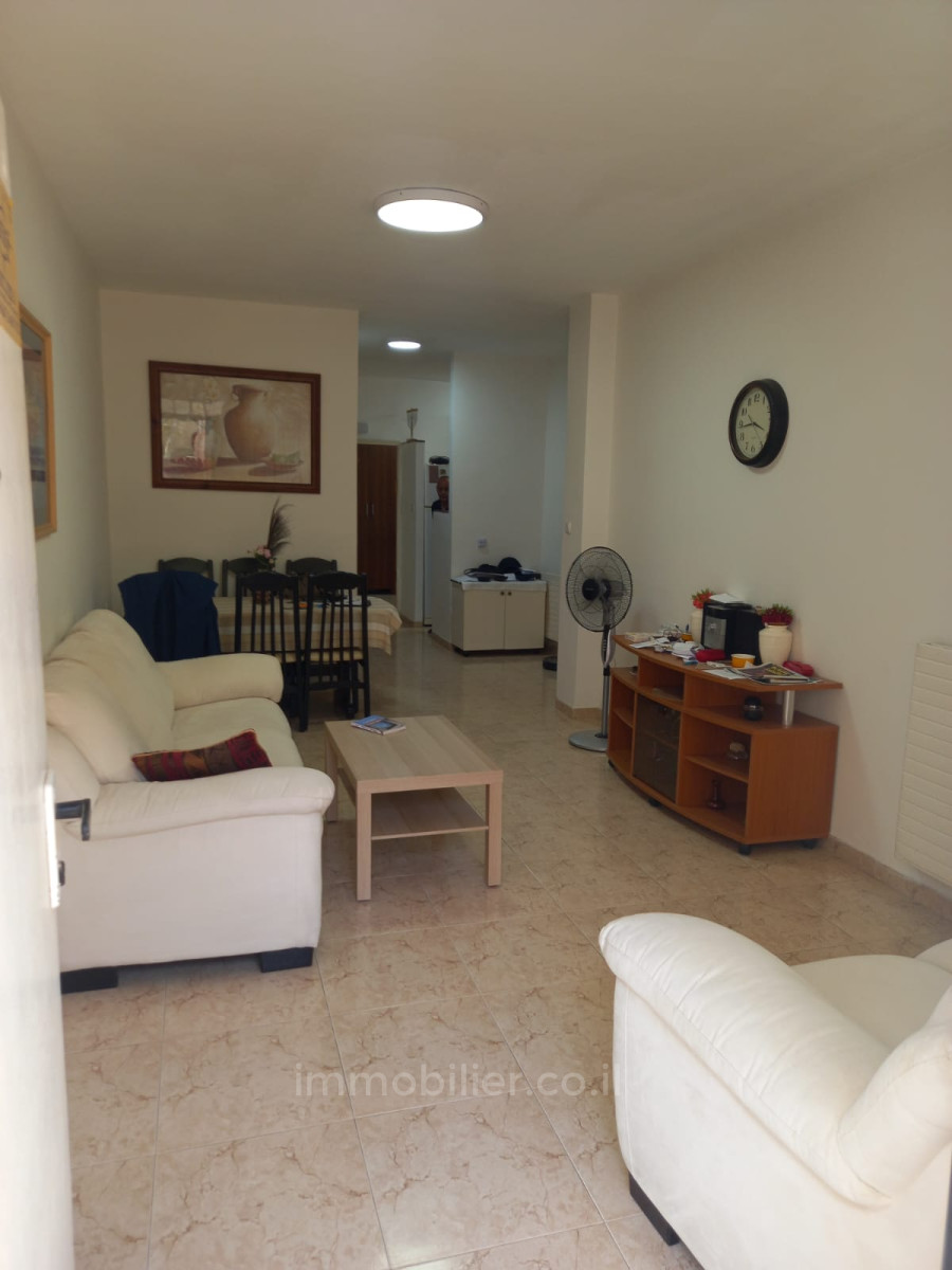 Apartamento 3.5 cômodos  Jerusalém Beit Vagan 427-IBL-592