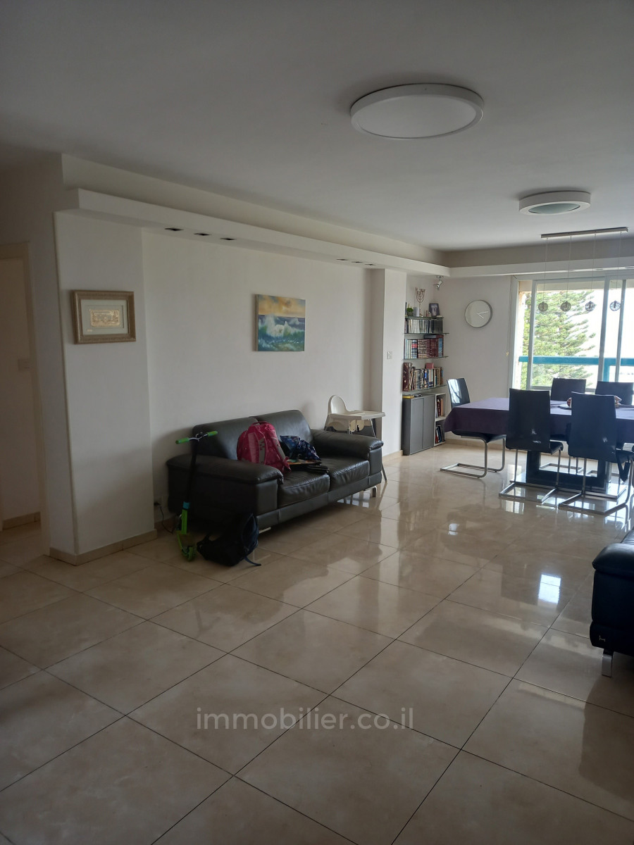 Apartamento 4 cômodos  Jerusalém Ramat Sharet 427-IBL-603