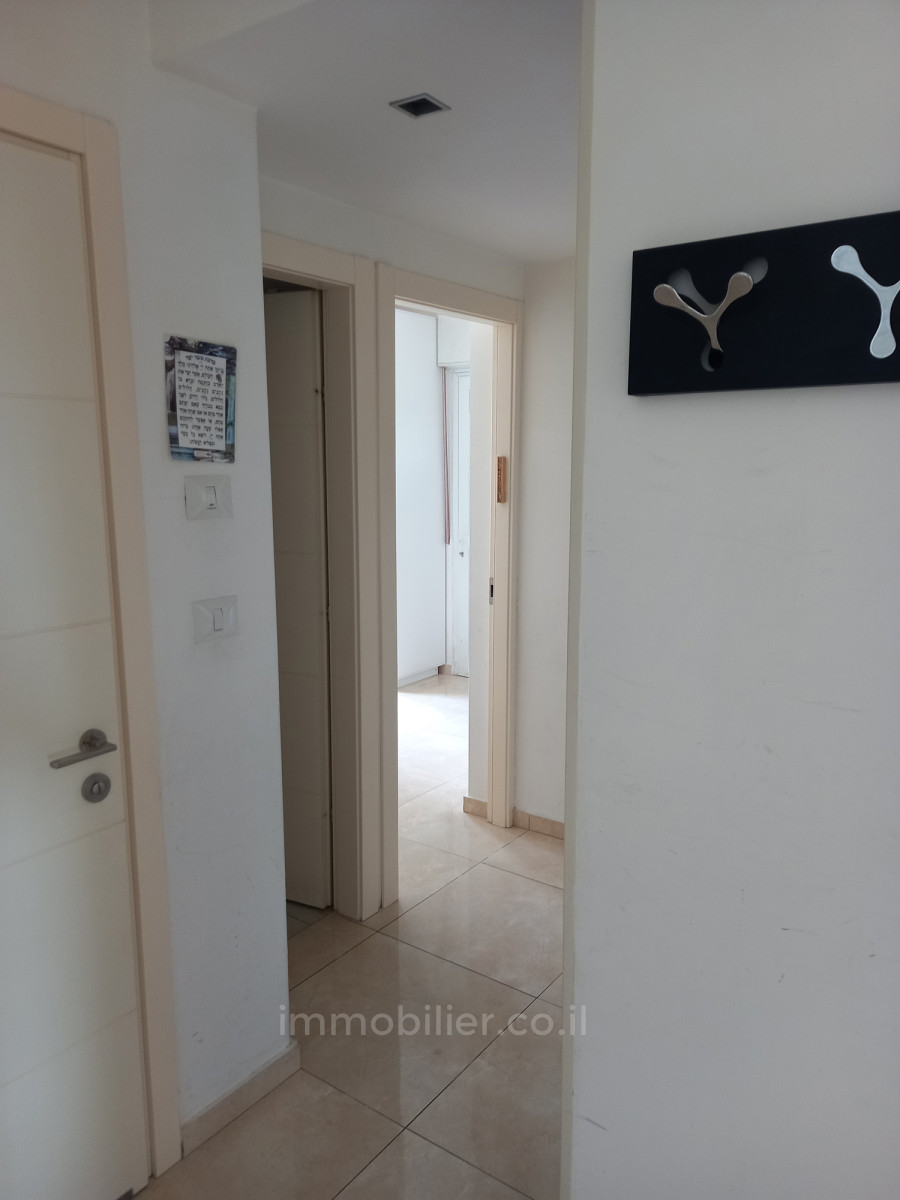 Apartamento 4 cômodos  Jerusalém Ramat Sharet 427-IBL-603