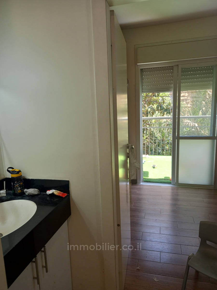 Apartamento 5 cômodos  Jerusalém Beit Vagan 427-IBL-605