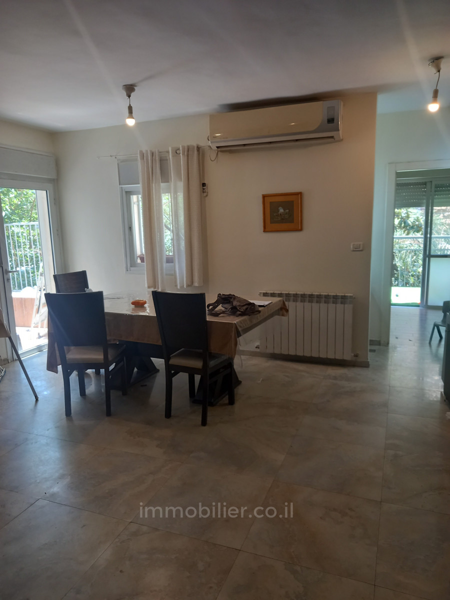 Apartamento 5 cômodos  Jerusalém Beit Vagan 427-IBL-605