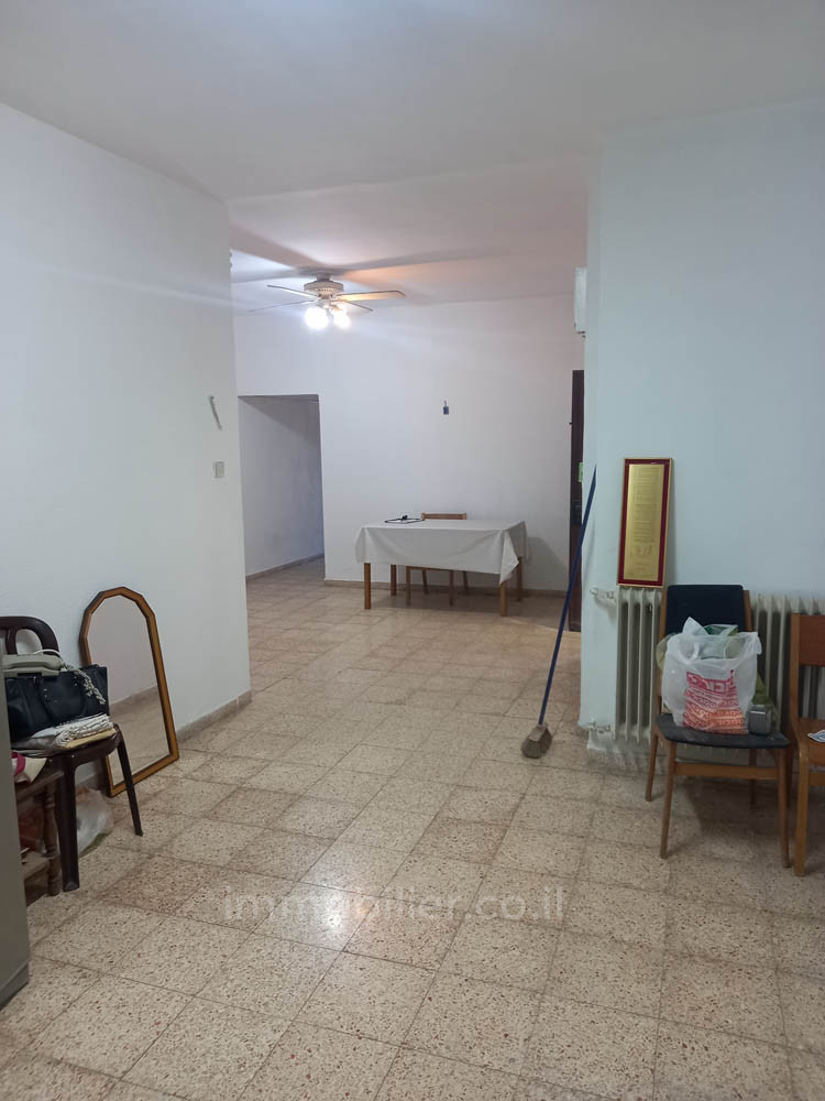 Apartamento 3 cômodos Jerusalém Beit Vagan 427-IBL-640