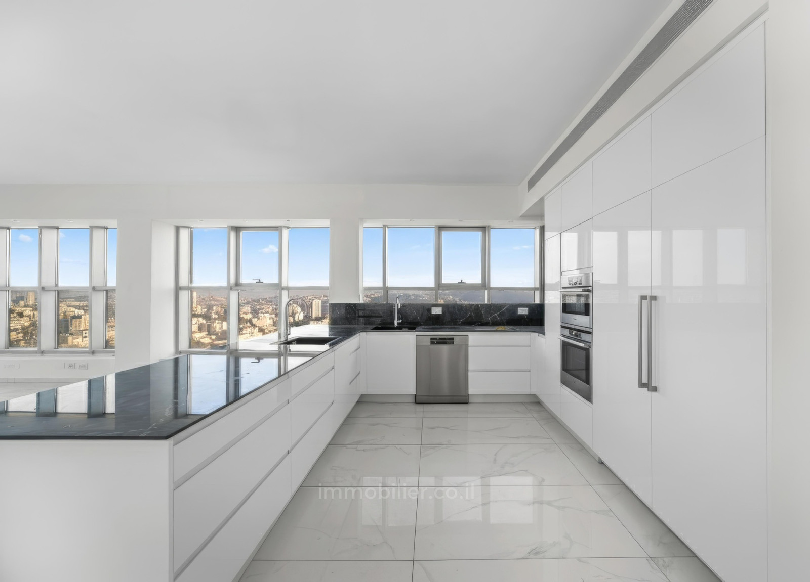 Cobertura 5 cômodos Jerusalém Kiryat Yovel 427-IBL-652