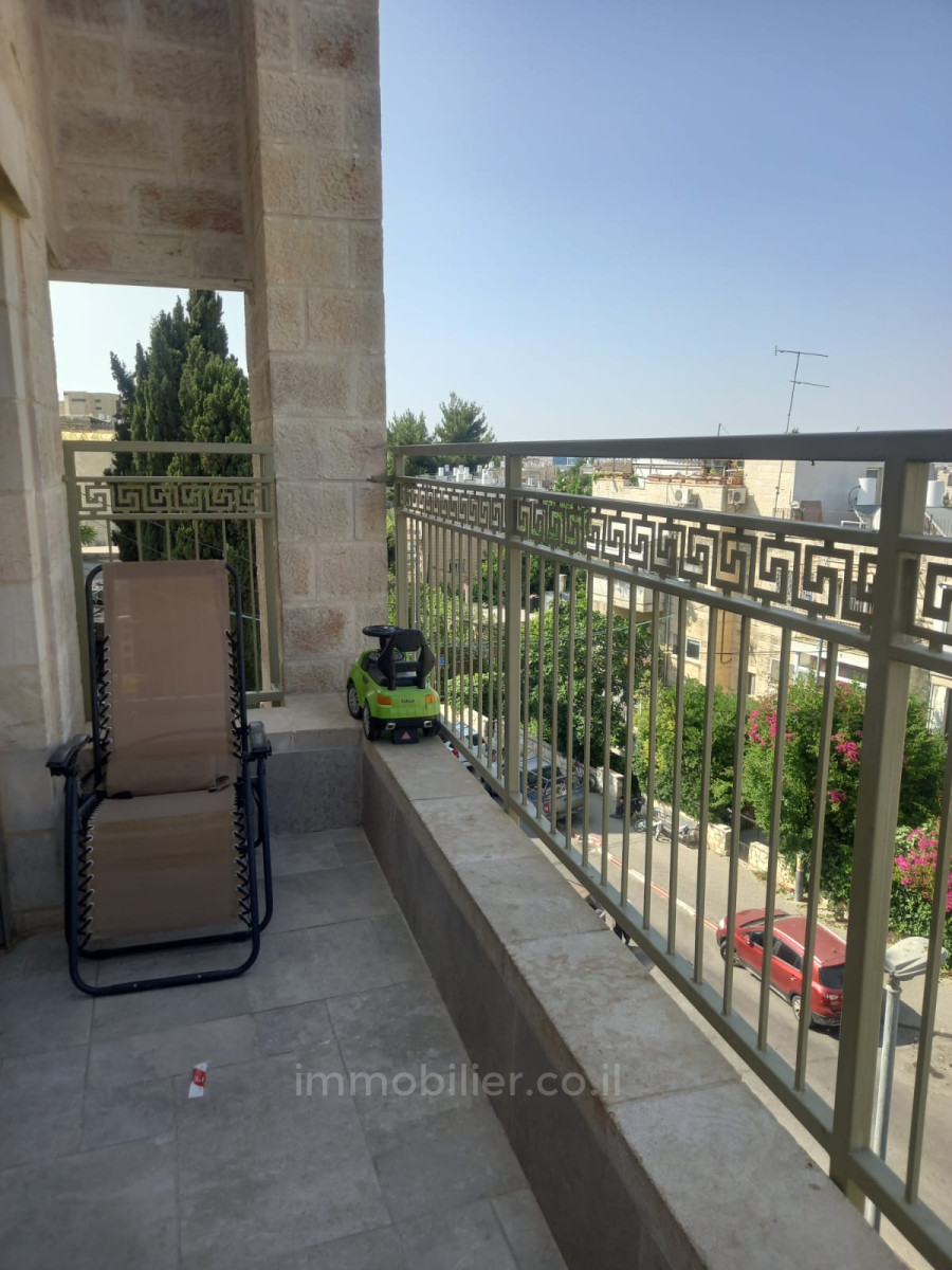 Apartamento 3 cômodos Jerusalém Beit Vagan 427-IBL-657