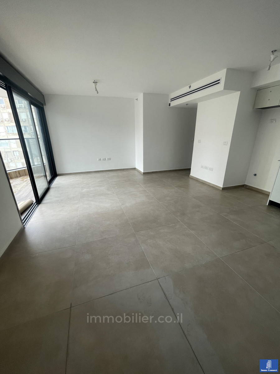 Apartamento 4 cômodos  Bat yam Bat yam 440-IBL-400