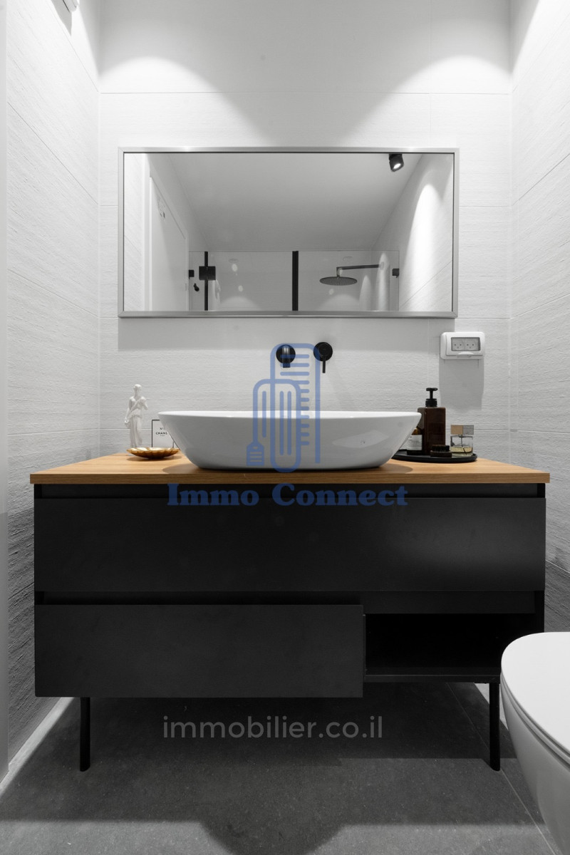 Cobertura 4 cômodos Tel Aviv Yaffo 440-IBL-402