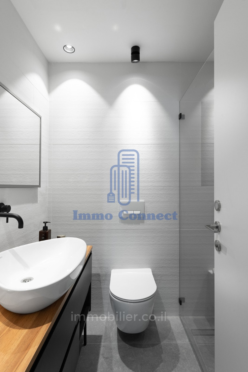 Cobertura 4 cômodos Tel Aviv Yaffo 440-IBL-402