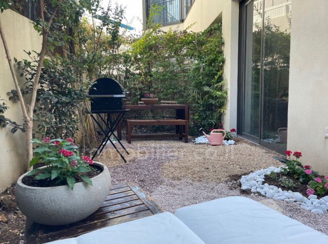 Venda Apartamento garden Tel Aviv