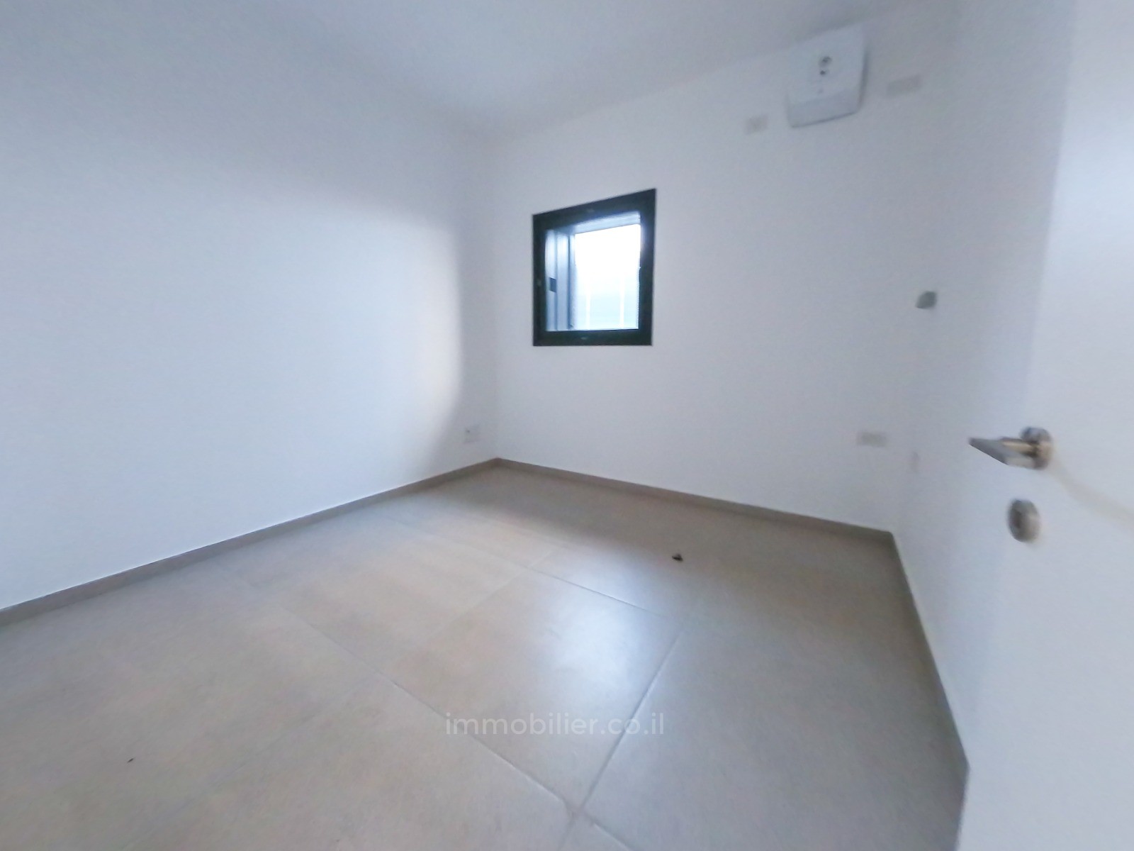 Apartamento 5 cômodos  Tel Aviv Park Tzameret 457-IBL-1111