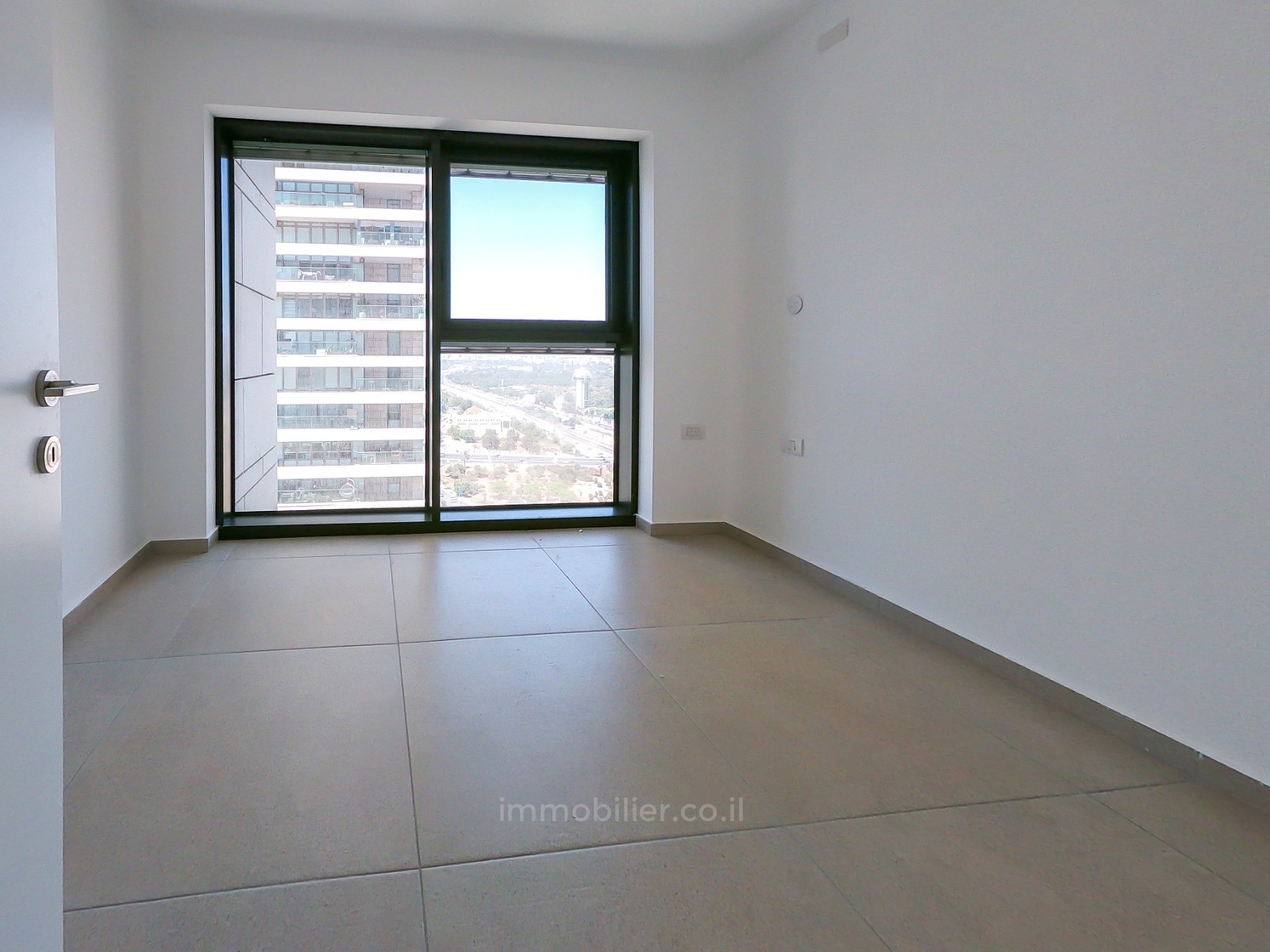 Apartamento 5 cômodos  Tel Aviv Park Tzameret 457-IBL-1111