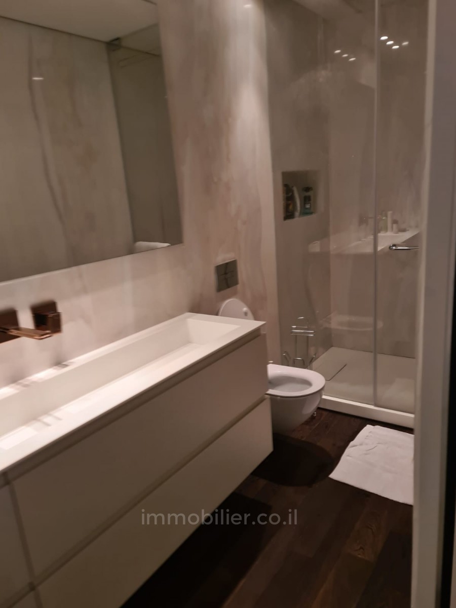 Apartamento 5 cômodos  Tel Aviv Sarona 457-IBL-1122