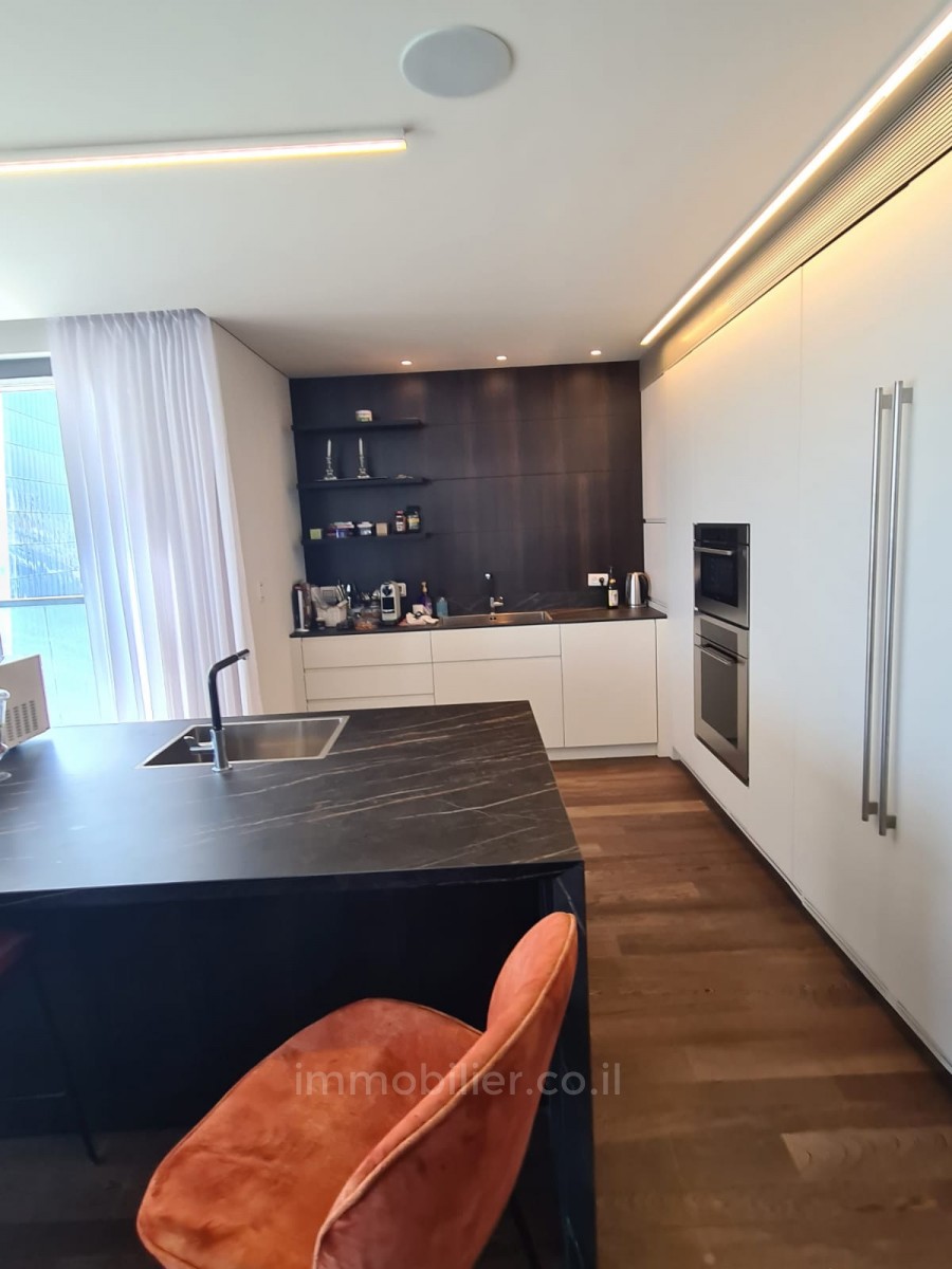 Apartamento 5 cômodos  Tel Aviv Sarona 457-IBL-1122