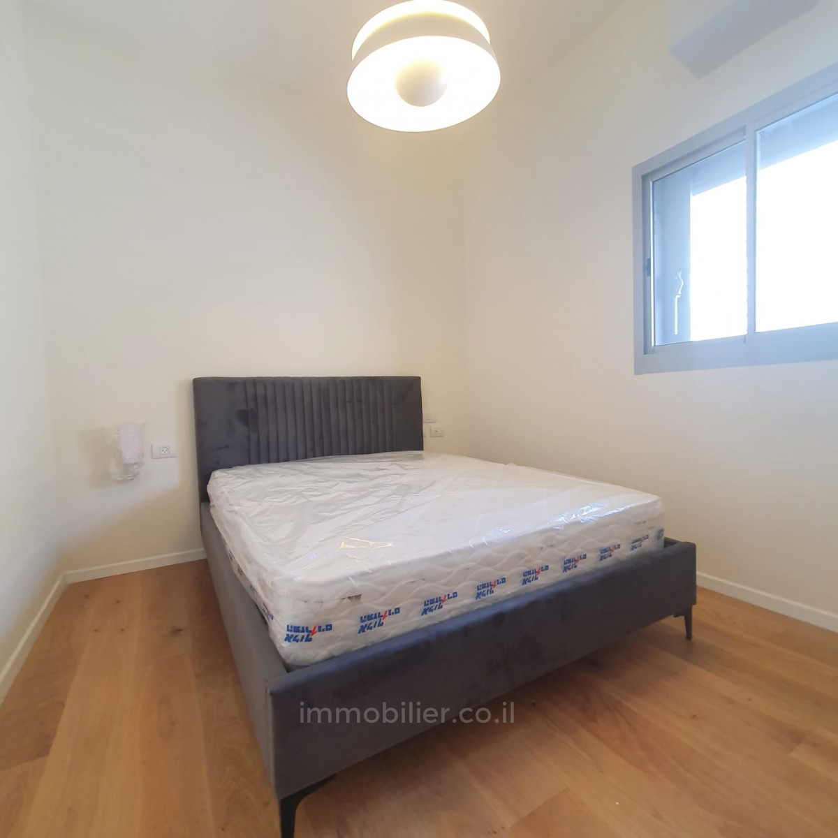 Apartamento 2 cômodos  Tel Aviv Kikar Hamedina 457-IBL-1123