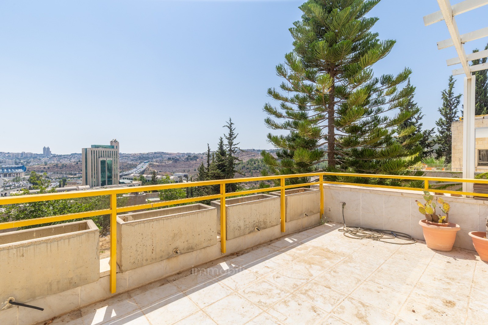 Apartamento 8 cômodos  Jerusalém Malha 457-IBL-1126