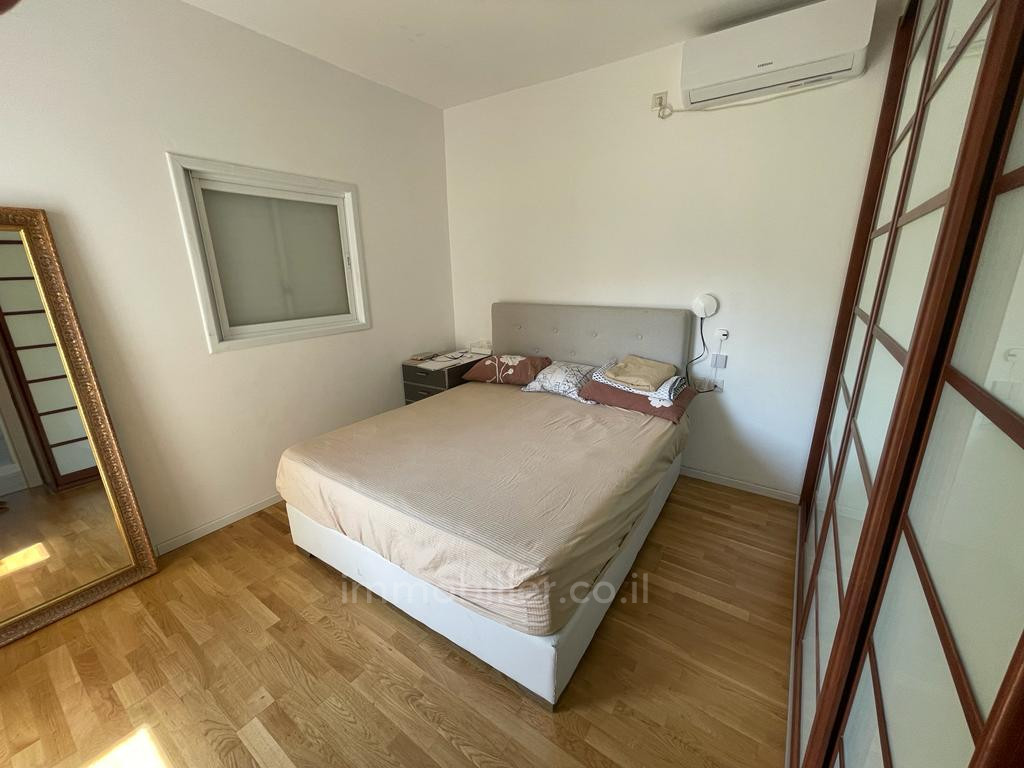 Apartamento 3 cômodos  Tel Aviv Nahalat Itshak 457-IBL-1129