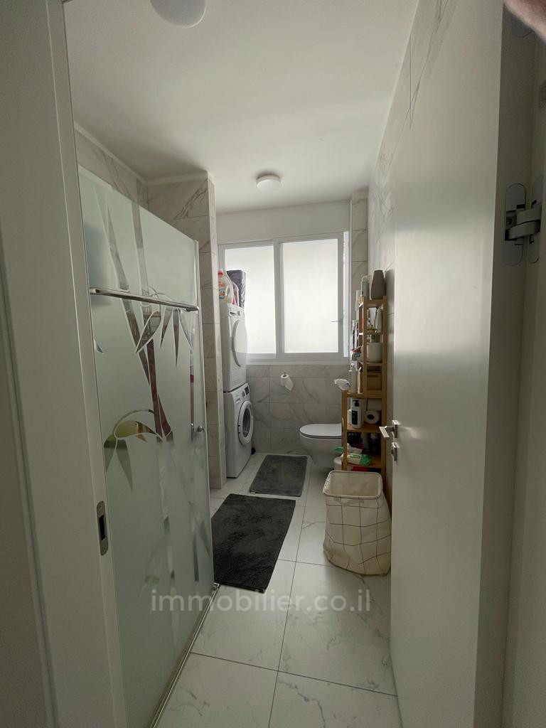 Apartamento 3 cômodos  Tel Aviv Nahalat Itshak 457-IBL-1129