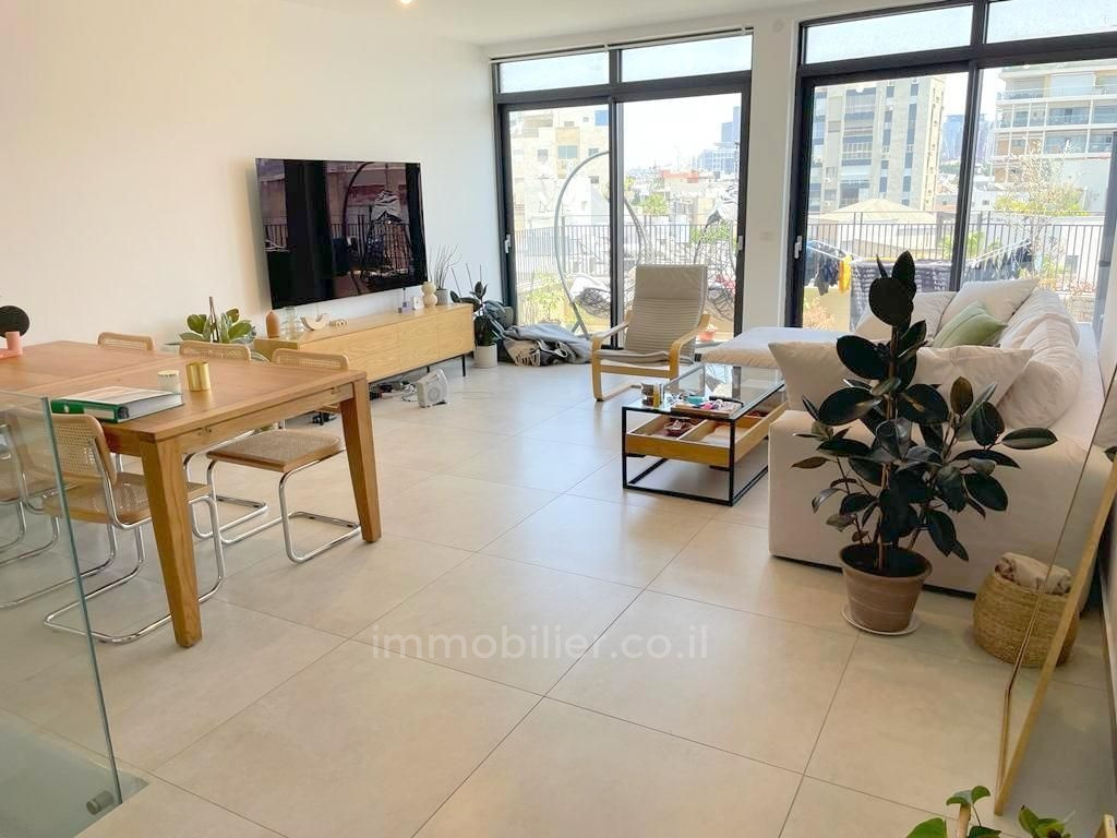 Duplex 4 cômodos  Tel Aviv Centro da cidade 457-IBL-1138