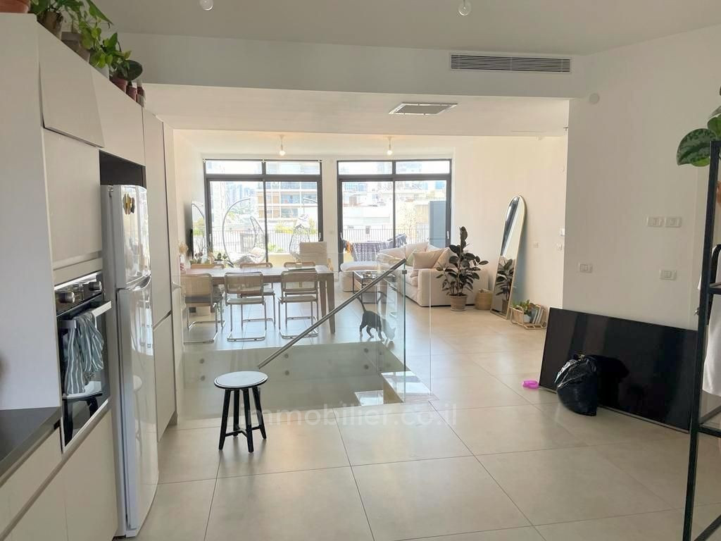 Duplex 4 cômodos  Tel Aviv Centro da cidade 457-IBL-1138