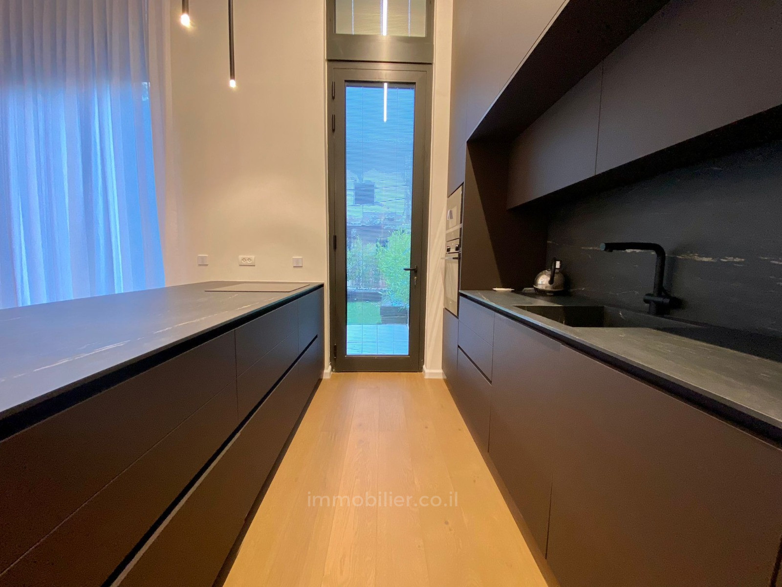 Apartamento garden 4 cômodos  Tel Aviv Kerem Hatemanim 457-IBL-1145