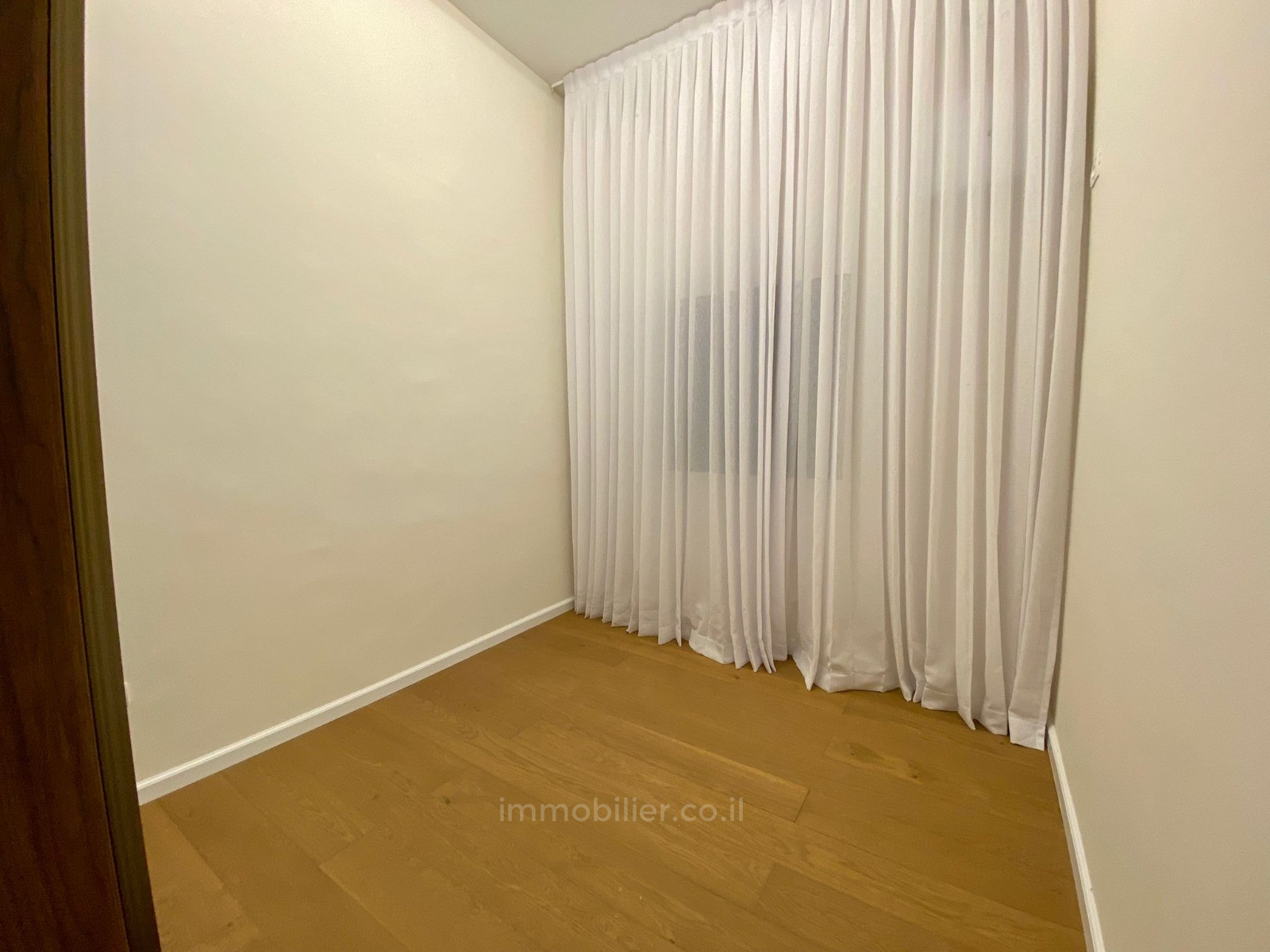 Apartamento garden 4 cômodos  Tel Aviv Kerem Hatemanim 457-IBL-1145