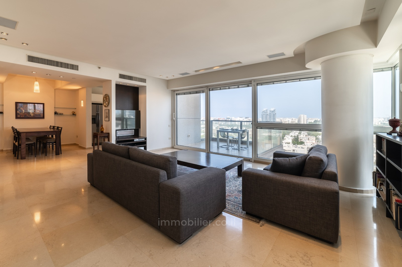 Apartamento 3.5 cômodos  Tel Aviv Yehouda hamakaby 457-IBL-1183