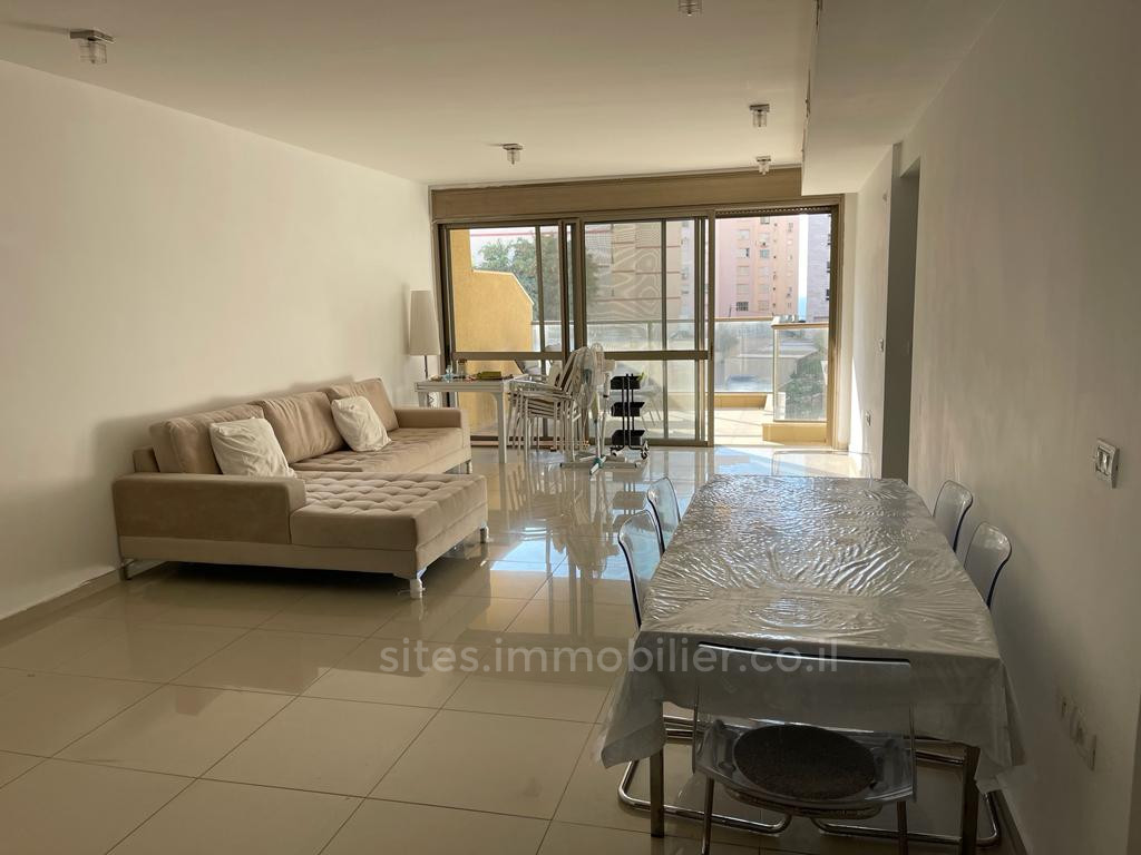 Apartamento 5 cômodos  Netanya Mar 457-IBL-1215