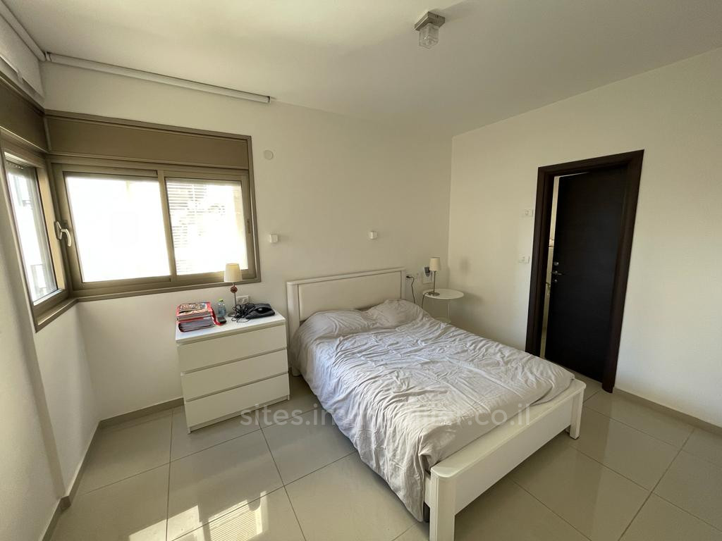 Apartamento 5 cômodos  Netanya Mar 457-IBL-1215