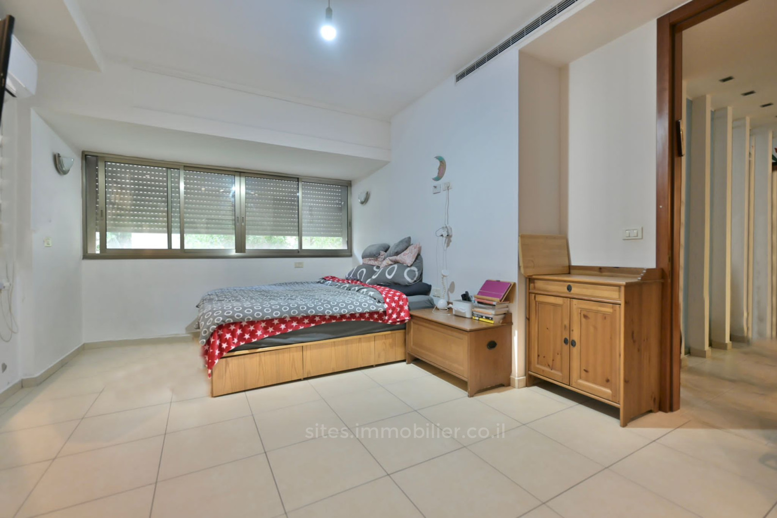 Apartamento 3 cômodos  Tel Aviv Kikar Hamedina 457-IBL-1235