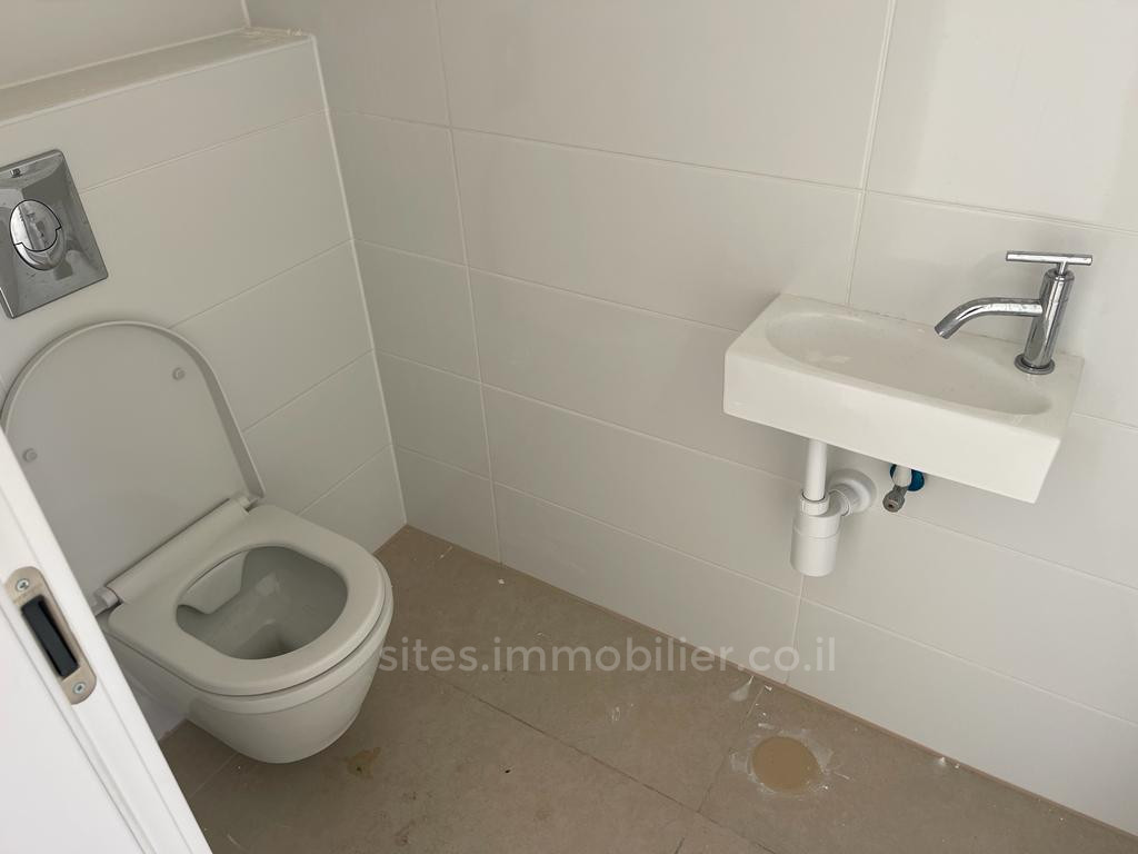 Apartamento 5 cômodos  Netanya Mar 457-IBL-1239