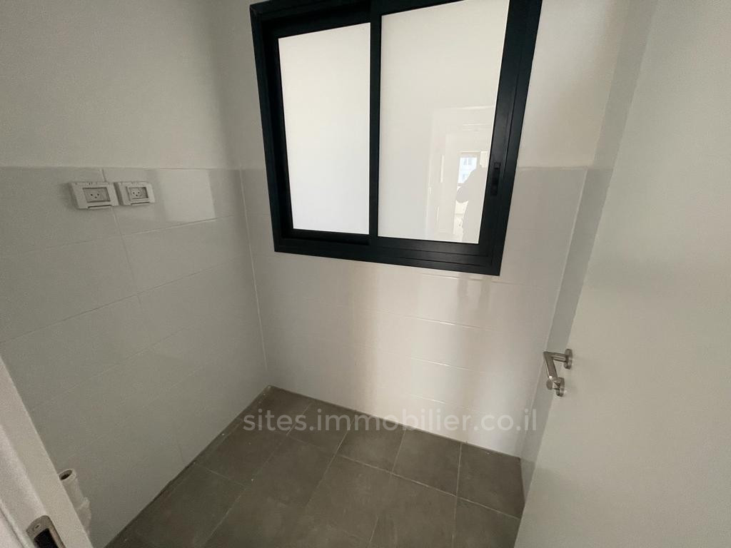 Apartamento 5 cômodos  Netanya Mar 457-IBL-1239