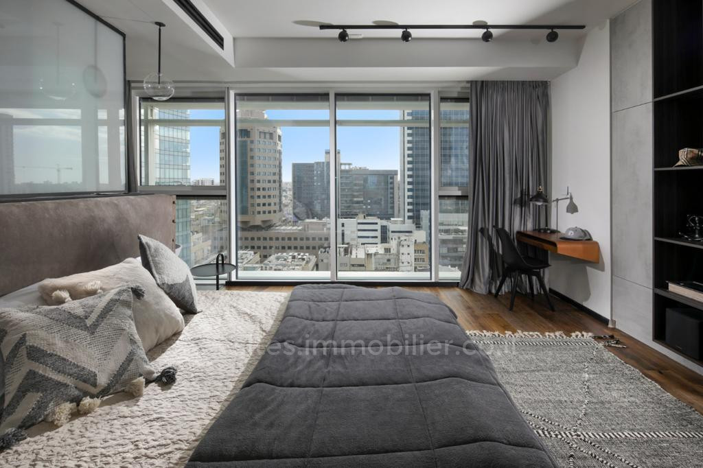 Apartamento 4 cômodos  Tel Aviv Rothshild 457-IBL-1241