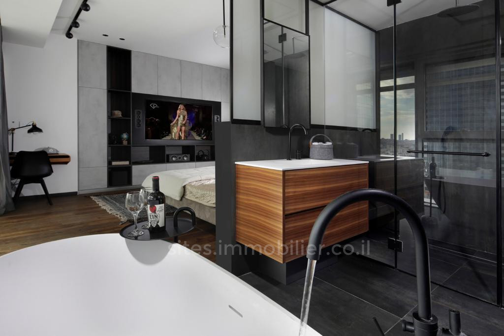 Apartamento 4 cômodos  Tel Aviv Rothshild 457-IBL-1241