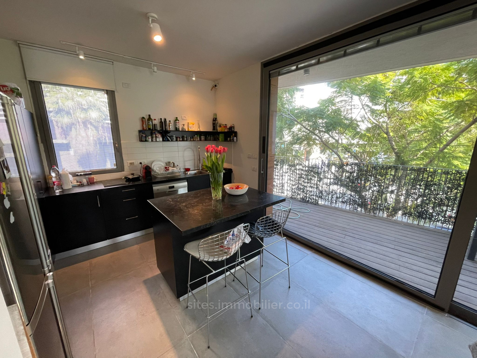 Apartamento 4 cômodos  Tel Aviv Levontin 457-IBL-1270