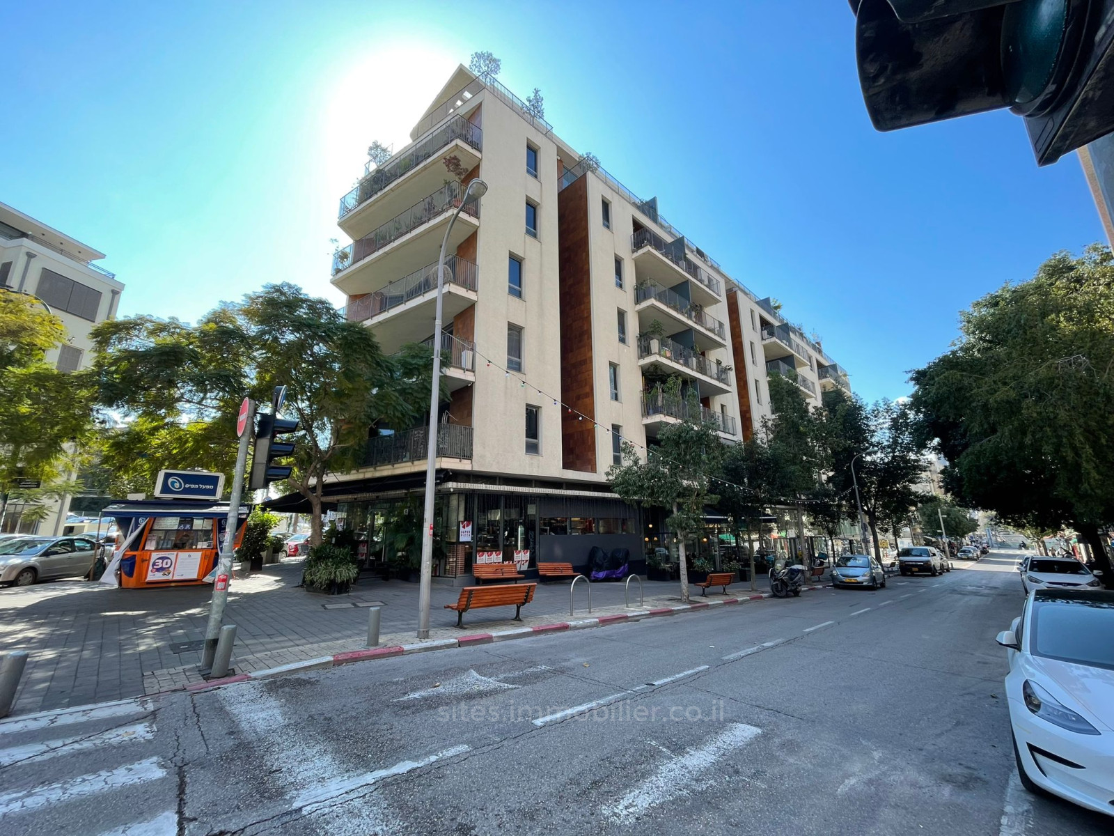 Apartamento 4 cômodos  Tel Aviv Levontin 457-IBL-1270