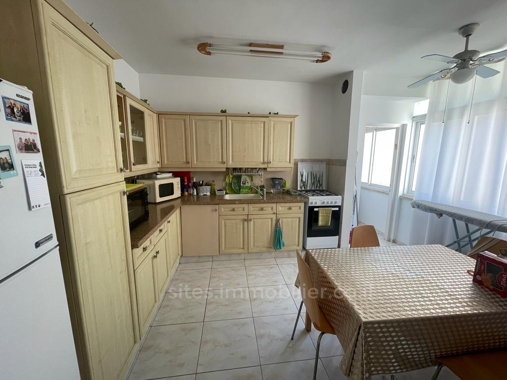 Apartamento 3 cômodos  Netanya Centro da cidade 457-IBL-1280