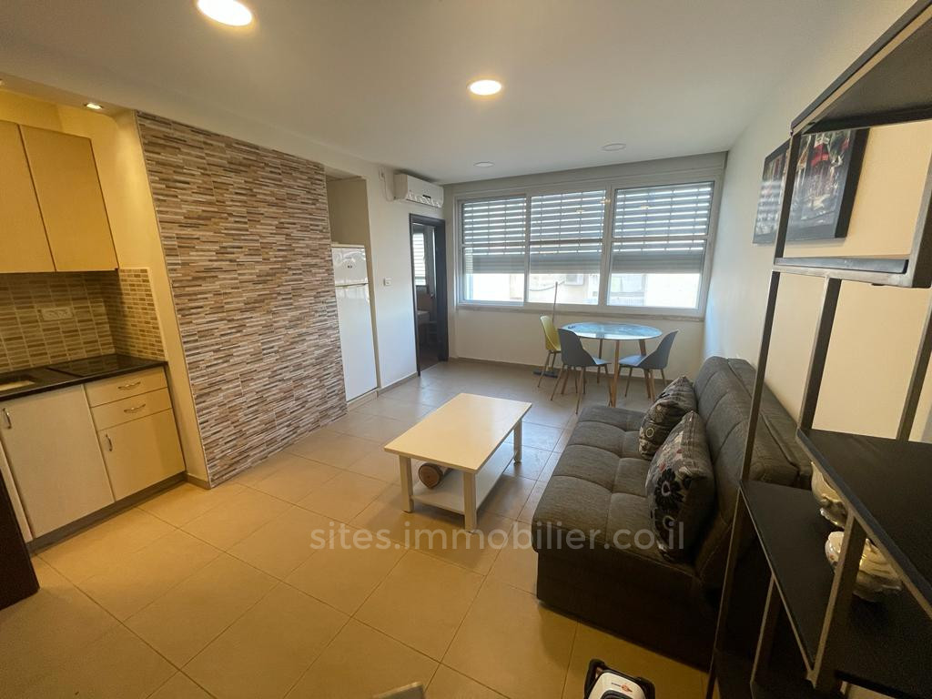 Apartamento 5 cômodos  Netanya Centro da cidade 457-IBL-1281