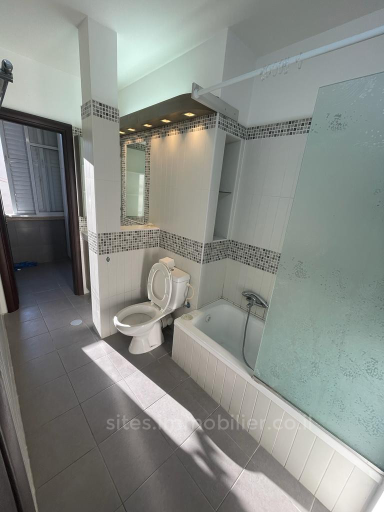 Apartamento 5 cômodos  Netanya Centro da cidade 457-IBL-1281