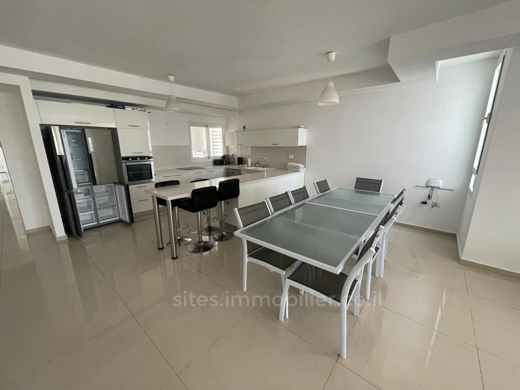 Apartamento 5 cômodos  Netanya Kikar 457-IBL-1282