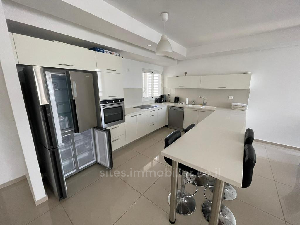 Apartamento 5 cômodos  Netanya Kikar 457-IBL-1282