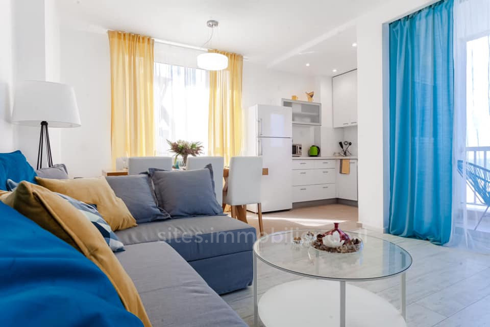 Apartamento 3 cômodos  Tel Aviv Primeira linha de mar 457-IBL-1292